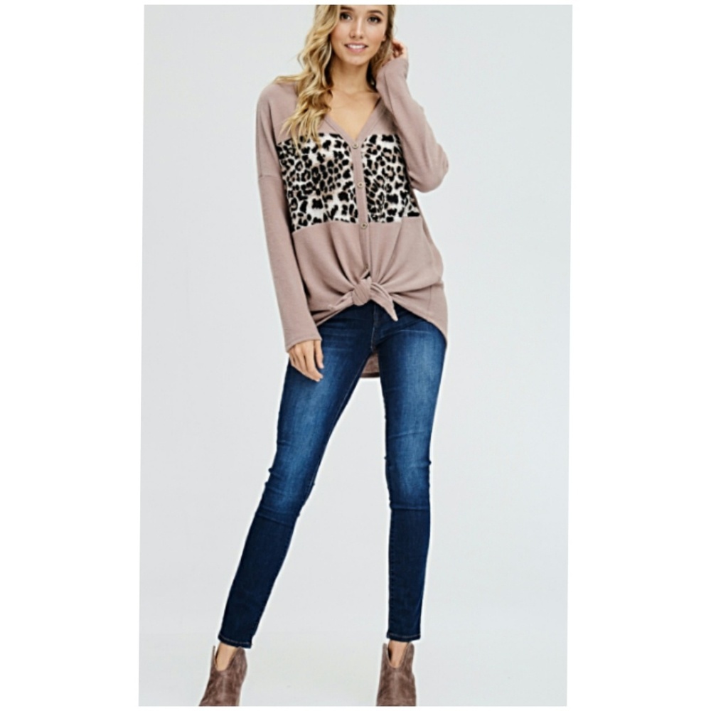 Self Tie Knot Cheetah Sweater - Picture 3 of 6